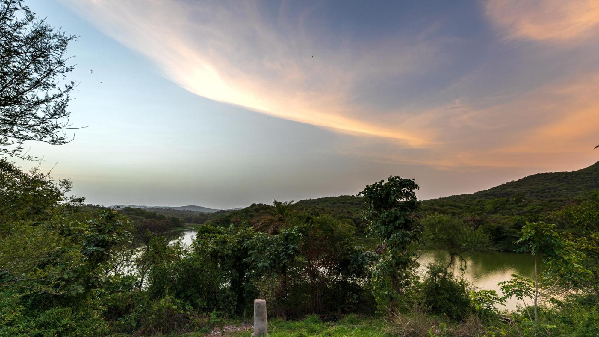 Dera Baghdarrah Nature Retreat Udaipur Eksteriør bilde