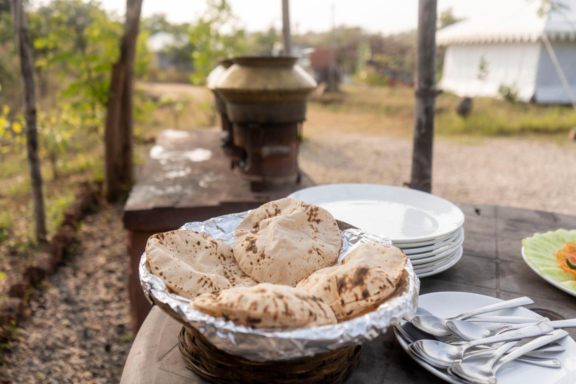 Dera Baghdarrah Nature Retreat Udaipur Eksteriør bilde